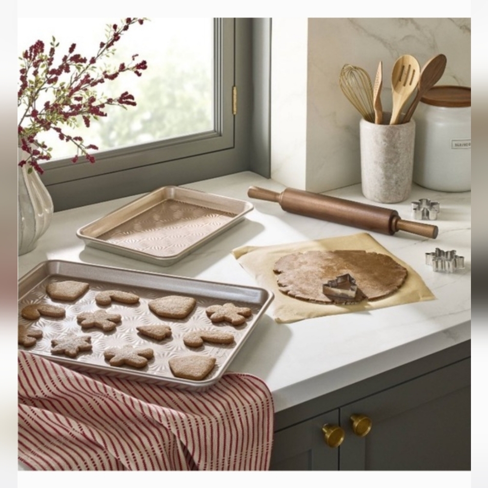 Hearth & Hand With Magnolia Baking Sheets